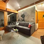 & Panoramic View - Happy