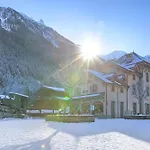 & Panoramic View - Happy