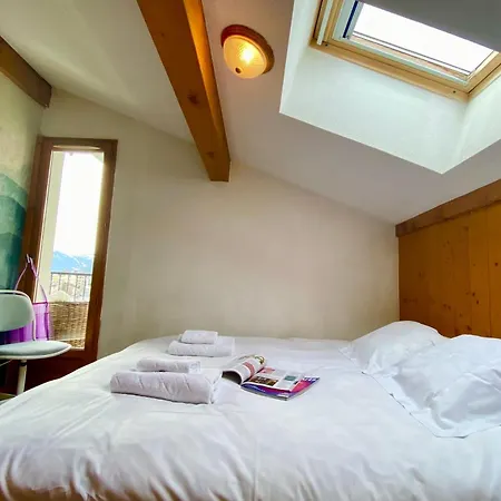 & Panoramic View - Happy