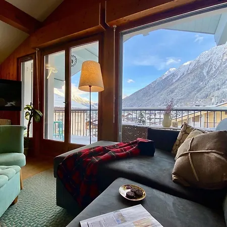 & Panoramic View - Happy *