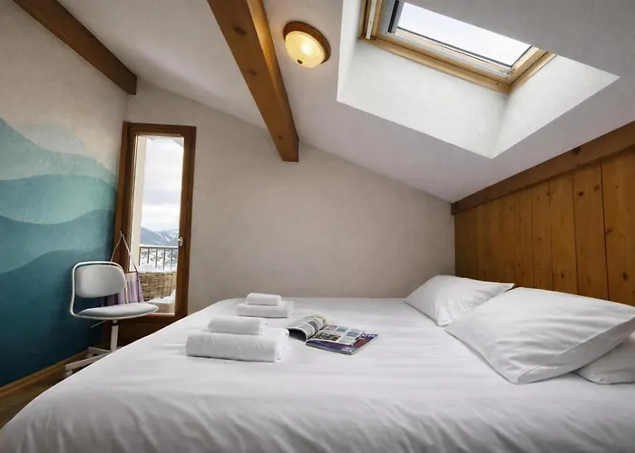 & Panoramic View - Happy *